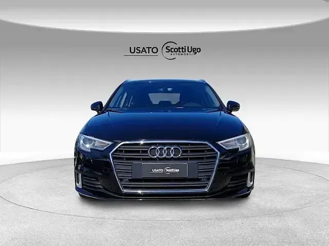 Usata Audi A3 Sport 116 CV (85 kW) 2019 2t nero perla Berlina