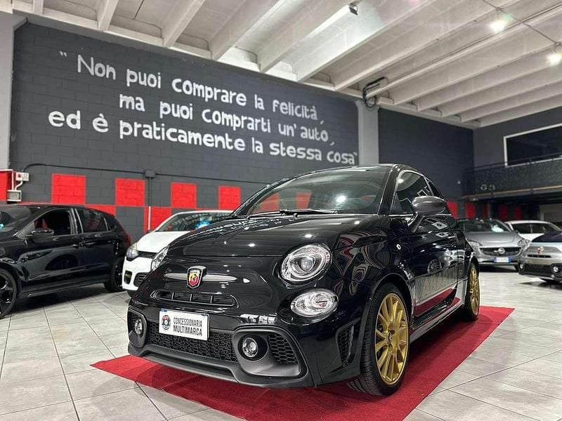 Nero Usata 2024 Abarth 695 Due volumi | 30.990 € (Buon prezzo) - Immagine 1/4