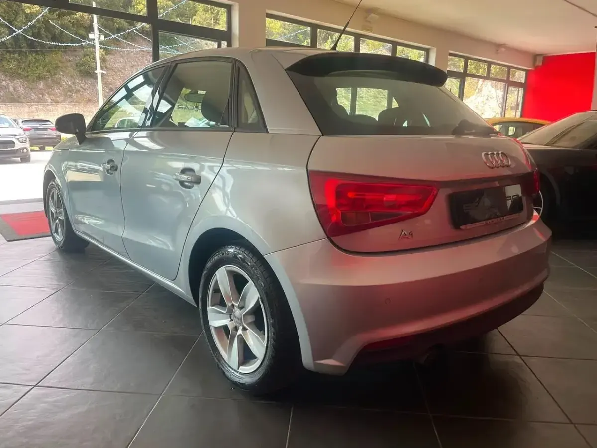 Usata Audi A1 89 CV (65 kW) 2016 Argento Utilitaria