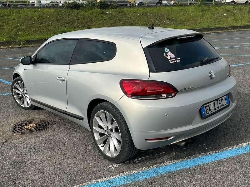 Begagnad VW Scirocco 140 HK (102 kW) 2011 Silver Sportkupé