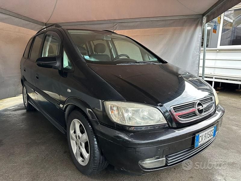 Usata Opel Zafira Eco 97 CV (71 kW) 2005 Nero Monovolume