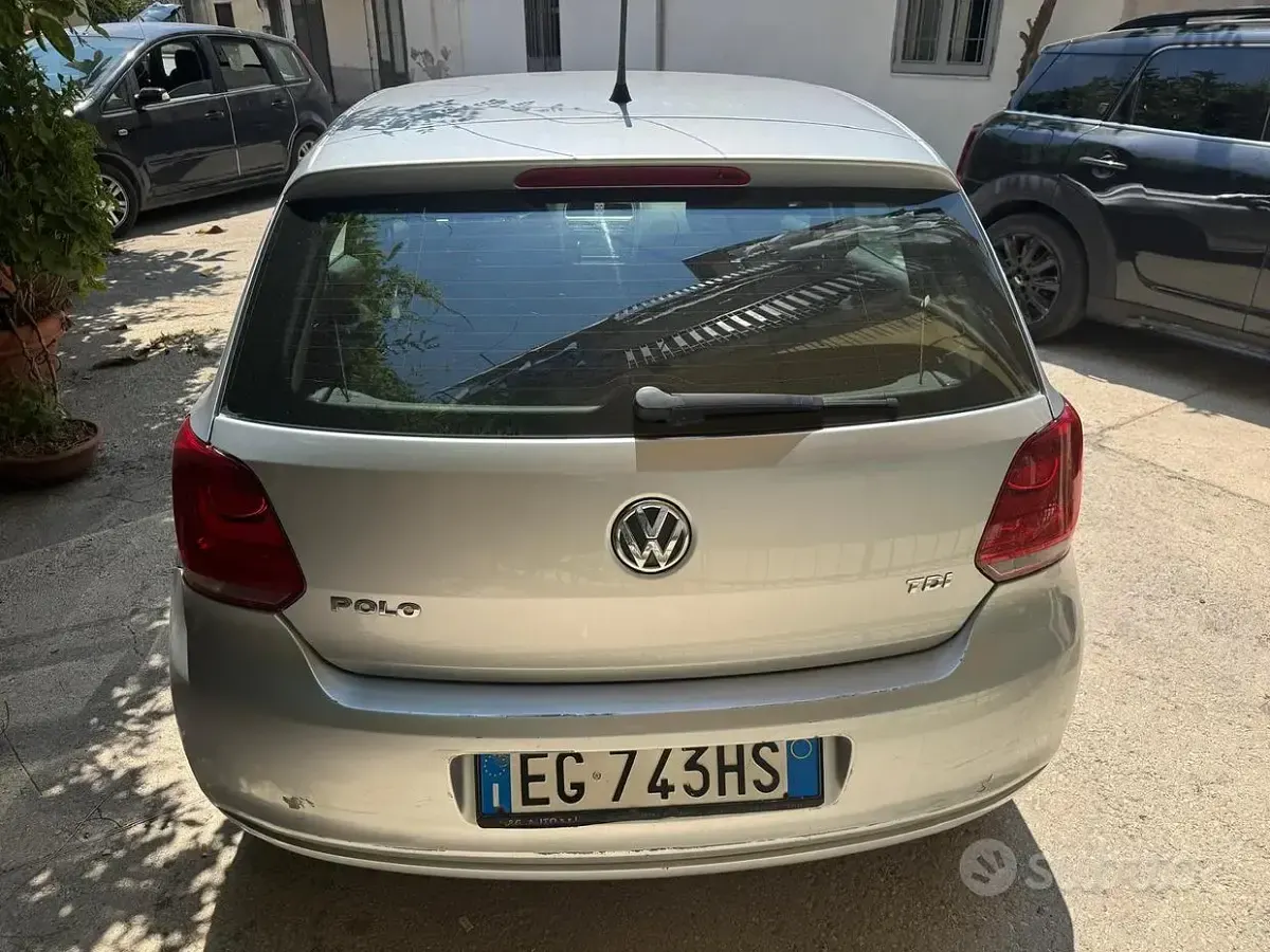 Usata VW Polo 69 CV (50 kW) 2011 Grigio Utilitaria