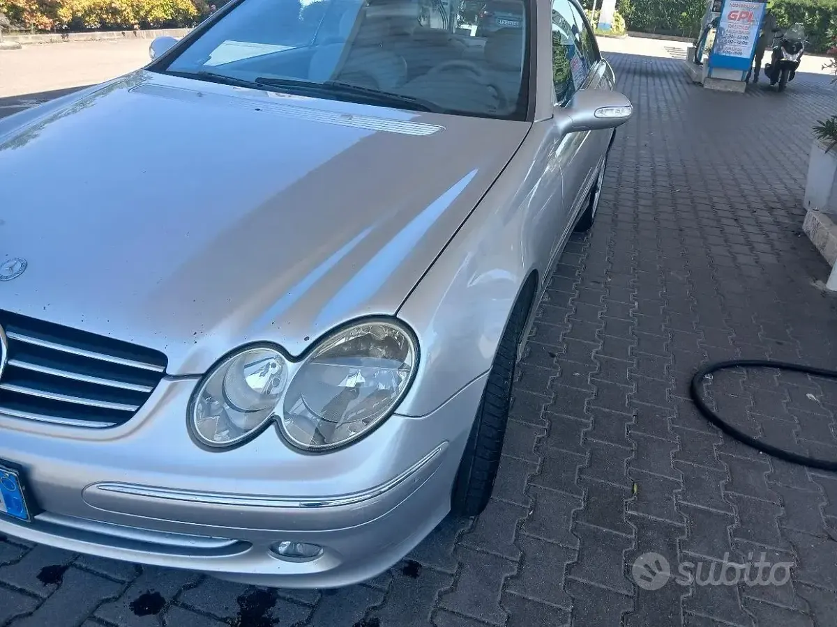 Usata Mercedes CLK200 Elegance 163 CV (119 kW) 2004 Grigio Coupé