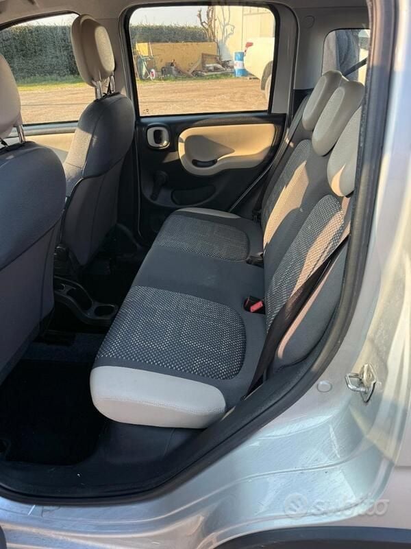 Usata Fiat Panda 4x4 95 CV (69 kW) 2015 Grigio Utilitaria