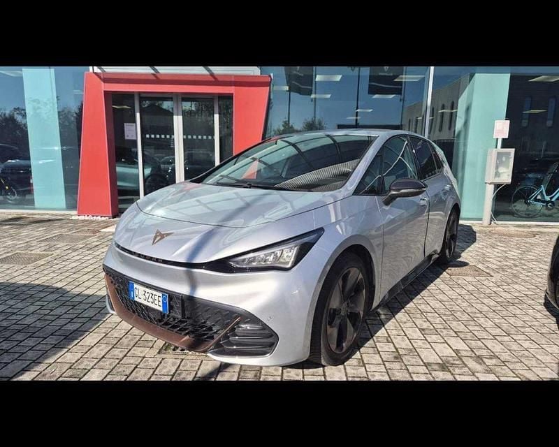 Usata Cupra Born e-Boost 169 kW (231 CV) 2022 Argento Utilitaria