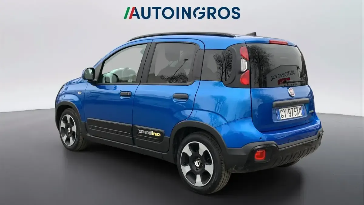 Usata Fiat Panda Cross Cross 69 CV (50 kW) 2025 Blu Utilitaria