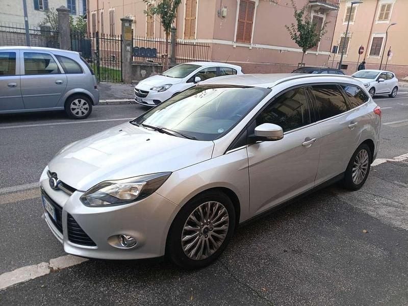 Usata Ford Focus Style 150 CV (110 kW) 2011 Grigio Station wagon