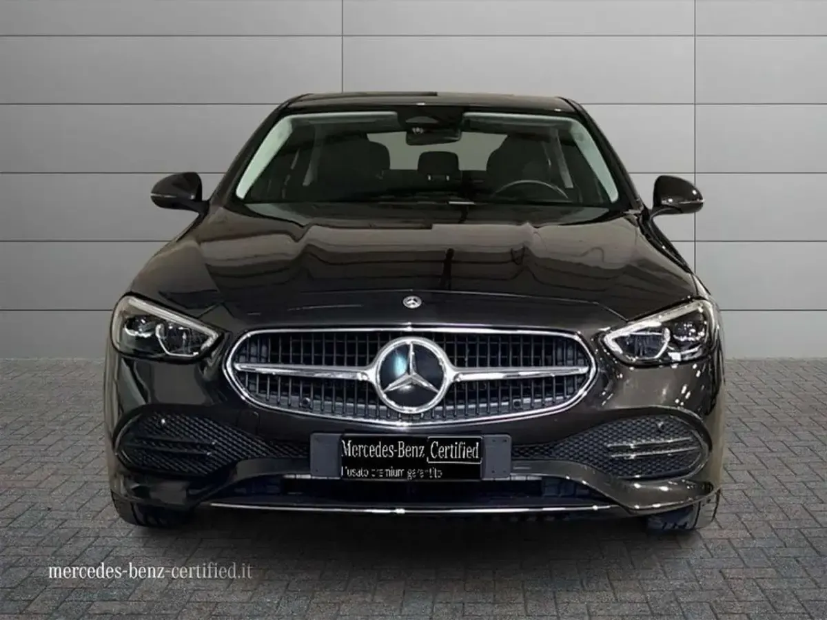 Usata Mercedes C200 Advanced 163 CV (119 kW) 2025 Grigio grafite Berlina