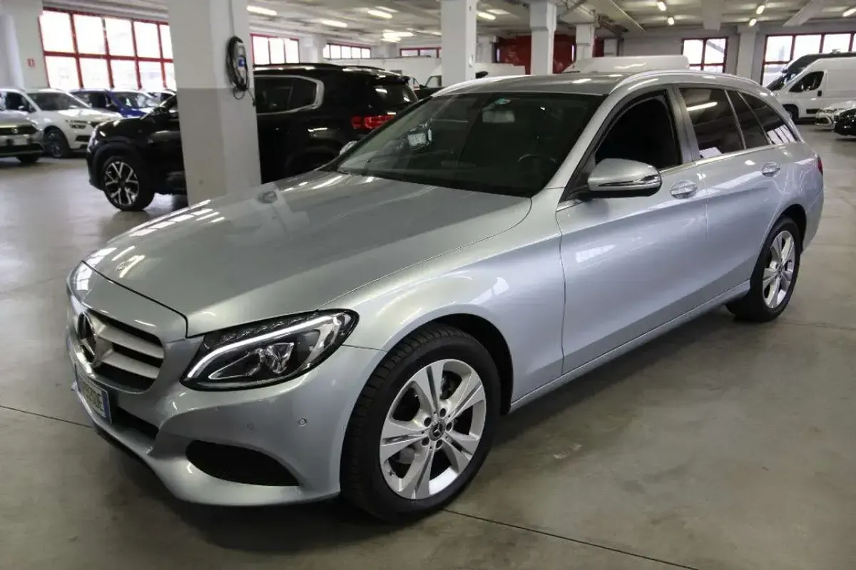Usata Mercedes C220 Business 170 CV (125 kW) 2017 Argento Station wagon
