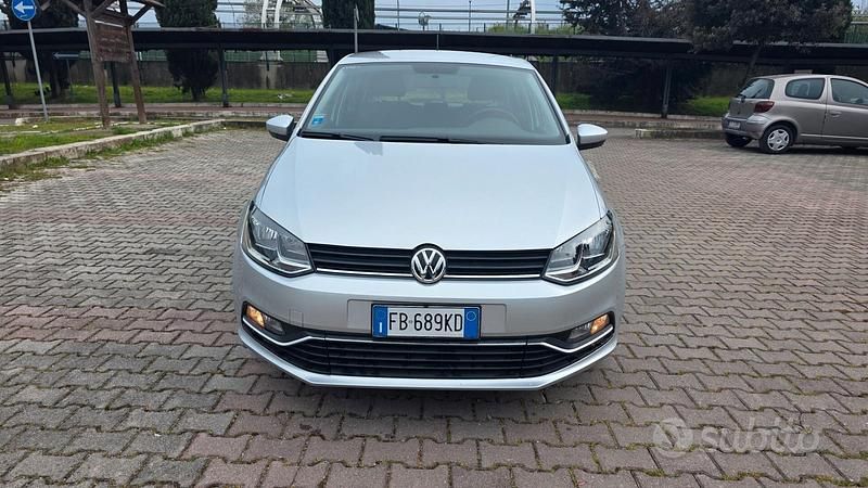 Usata VW Polo Comfortline 74 CV (54 kW) 2015 Grigio Berlina