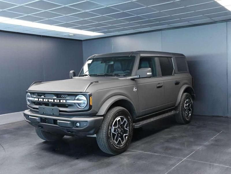Usata Ford Bronco Outer Banks 334 CV (245 kW) 2024 Nero opaco (wrapping) SUV