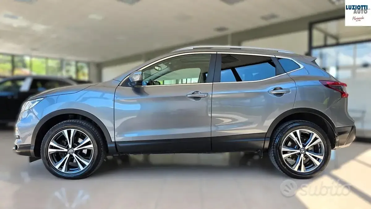 Gebraucht Nissan Qashqai N-Connecta 116 PS (85 kW) 2019 Grau SUV