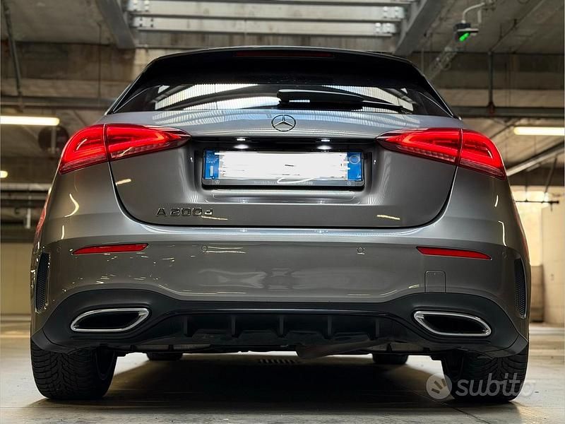 Usata Mercedes 200 150 CV (110 kW) 2019 Coupé
