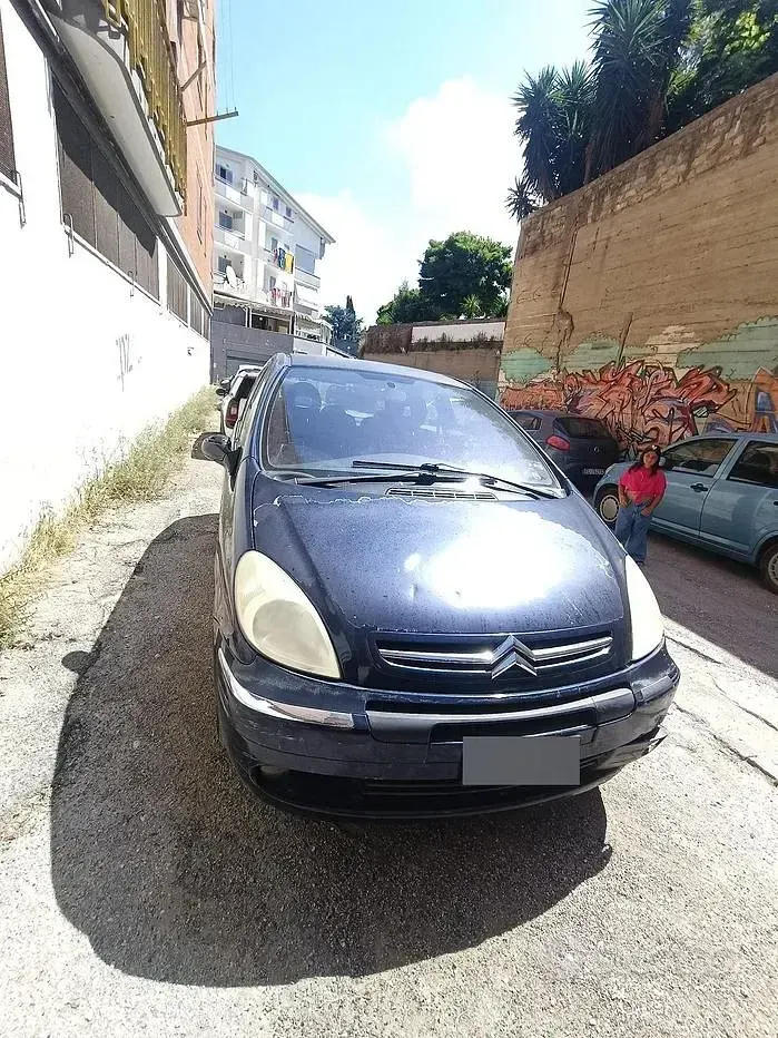 Usata Citroën Xsara Picasso 110 CV (80 kW) 2004 Bluazzurro Monovolume