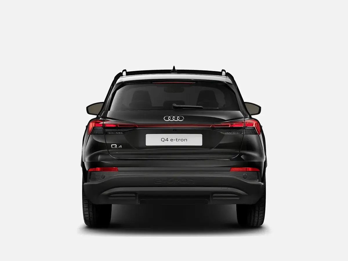 Nuova Audi Q4 e-tron Ambiente 69 kW (95 CV) 2026 Nero mythos metallizzato SUV