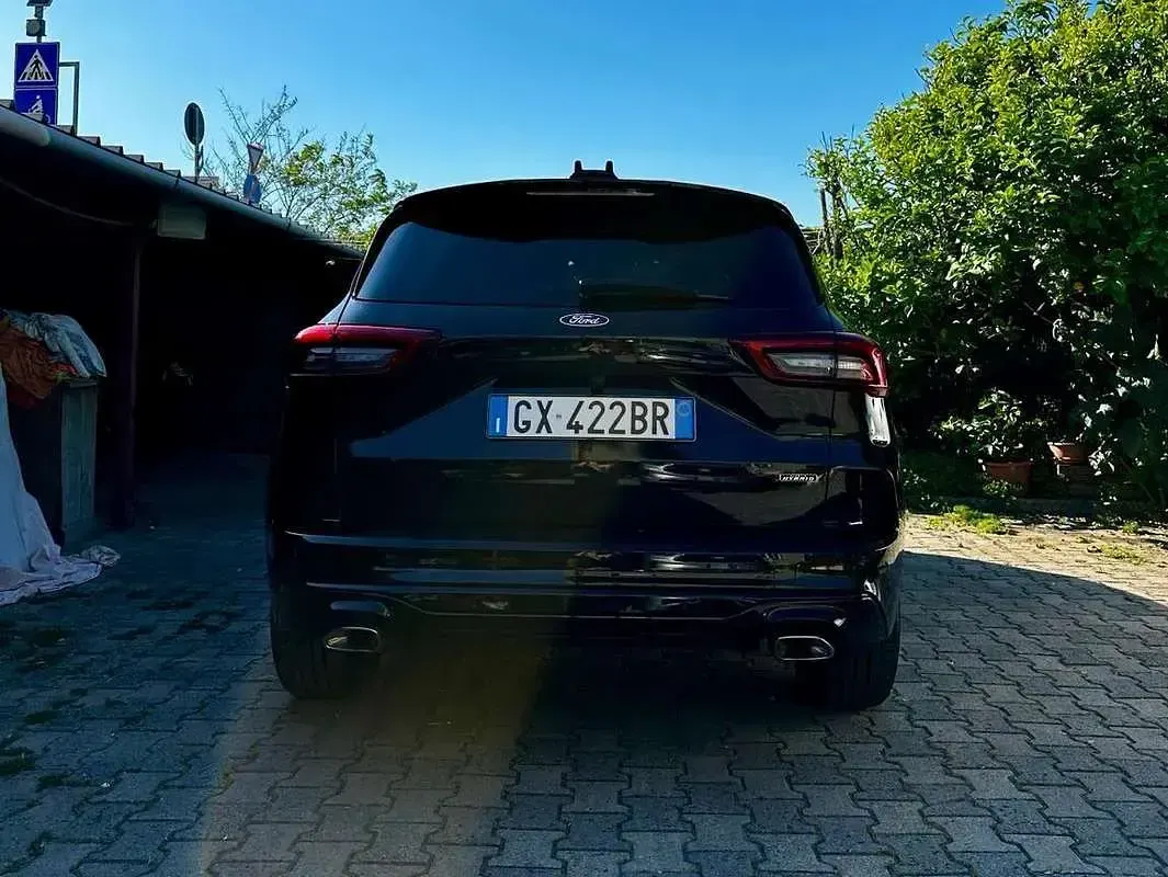 Usata Ford Kuga ST-Line X 151 CV (111 kW) 2024 Nero SUV