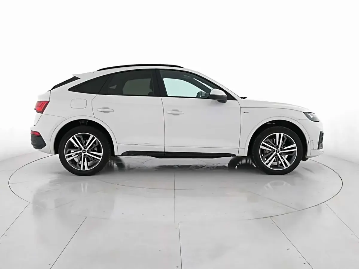 Usata Audi Q5 Sportback S-Line 204 CV (150 kW) 2022 Bianco SUV
