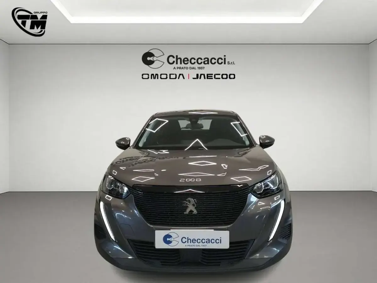 Usata Peugeot 2008 Active 110 CV (80 kW) 2021 Grigio SUV