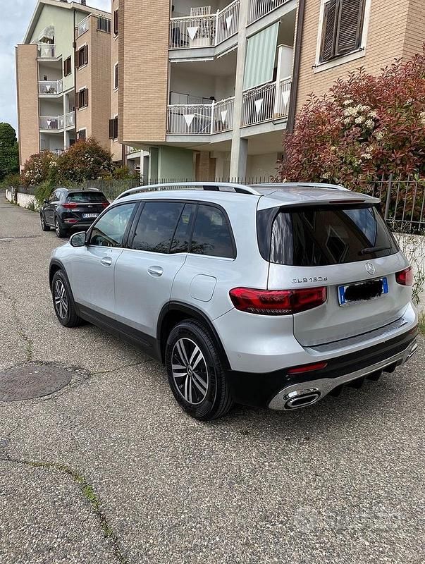 Usata Mercedes GLB180 Executive 136 CV (100 kW) 2020 Grigio SUV