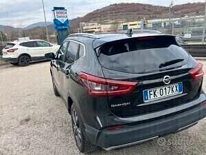 Usata Nissan Qashqai Acenta 110 CV (80 kW) 2017 Nero SUV