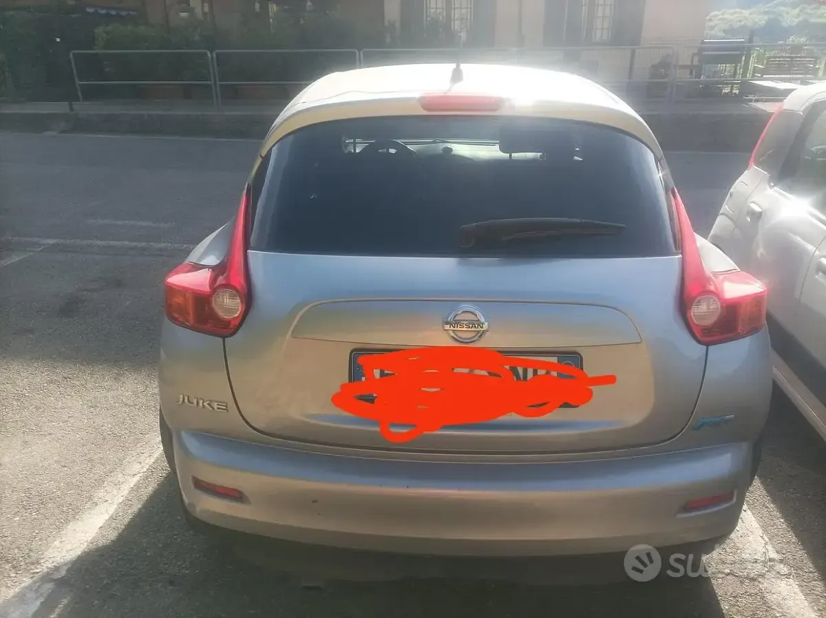Usata Nissan Juke 110 CV (80 kW) 2011 Grigio SUV