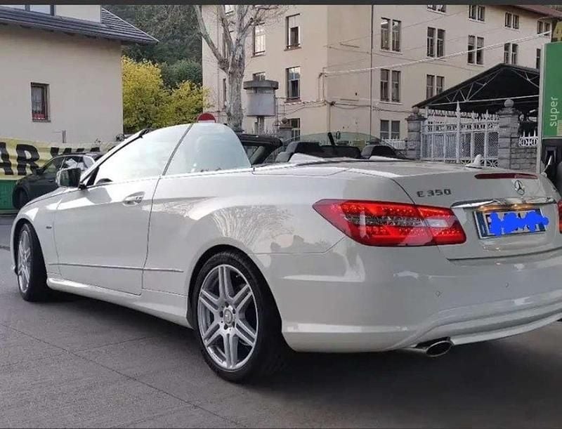 Usata Mercedes E350 231 CV (169 kW) 2011 Bianco Cabrio