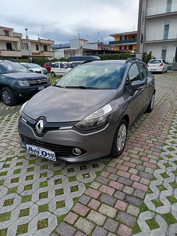Usata Renault Clio GrandTour Life 73 CV (53 kW) 2016 Grigio Station wagon