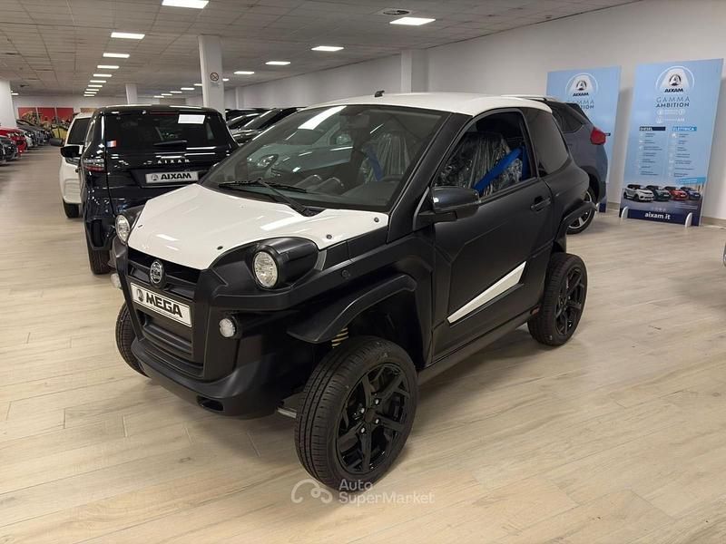 Nuova Aixam e-Scouty 2025 Bianco Berlina