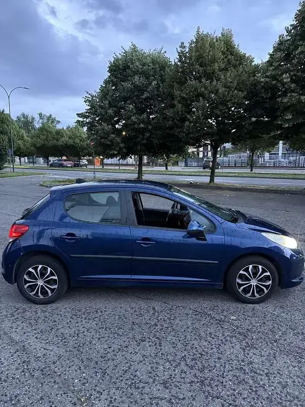 Usata Peugeot 207 73 CV (53 kW) 2011 Berlina