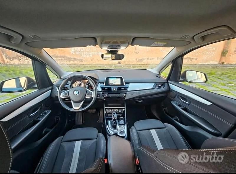 Usata BMW 218 150 CV (110 kW) 2020 Grigio Monovolume