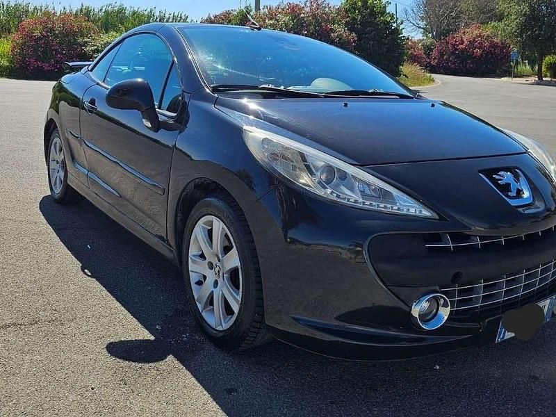Nero Usata 2008 Peugeot 207 CC Roland Garros Cabrio | 2500 € (Super prezzo) - Immagine 1/4