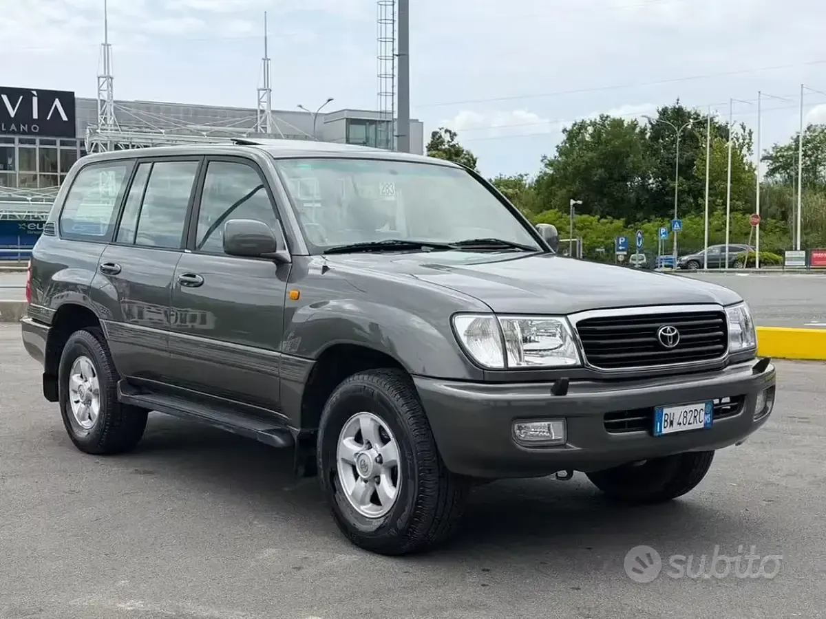 Usata Toyota Land Cruiser 204 CV (150 kW) 2002 Grigio SUV