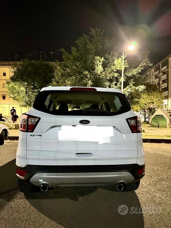 Usata Ford Kuga 2018 Grigio SUV