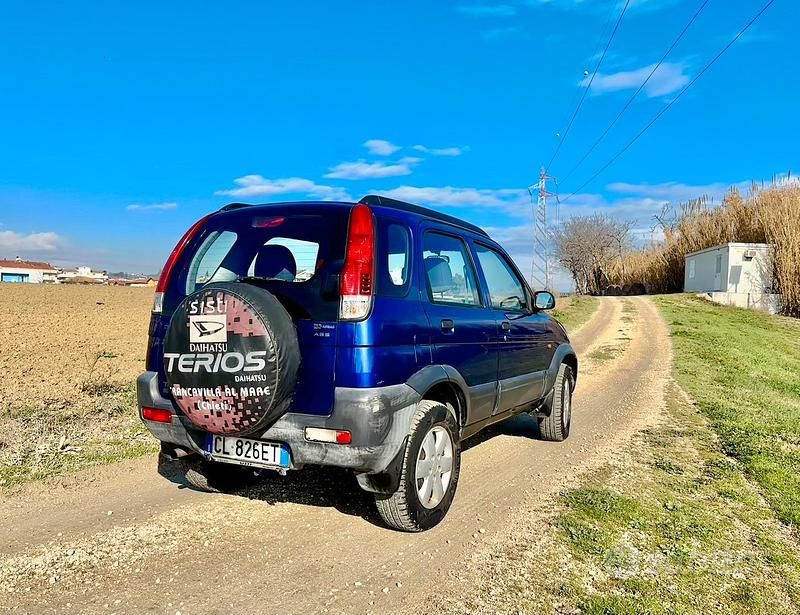 Usata Daihatsu Terios 86 CV (63 kW) 2004 Blu SUV