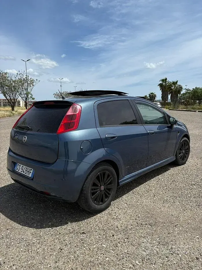 Usata Fiat Grande Punto 90 CV (66 kW) 2007 Blu Utilitaria