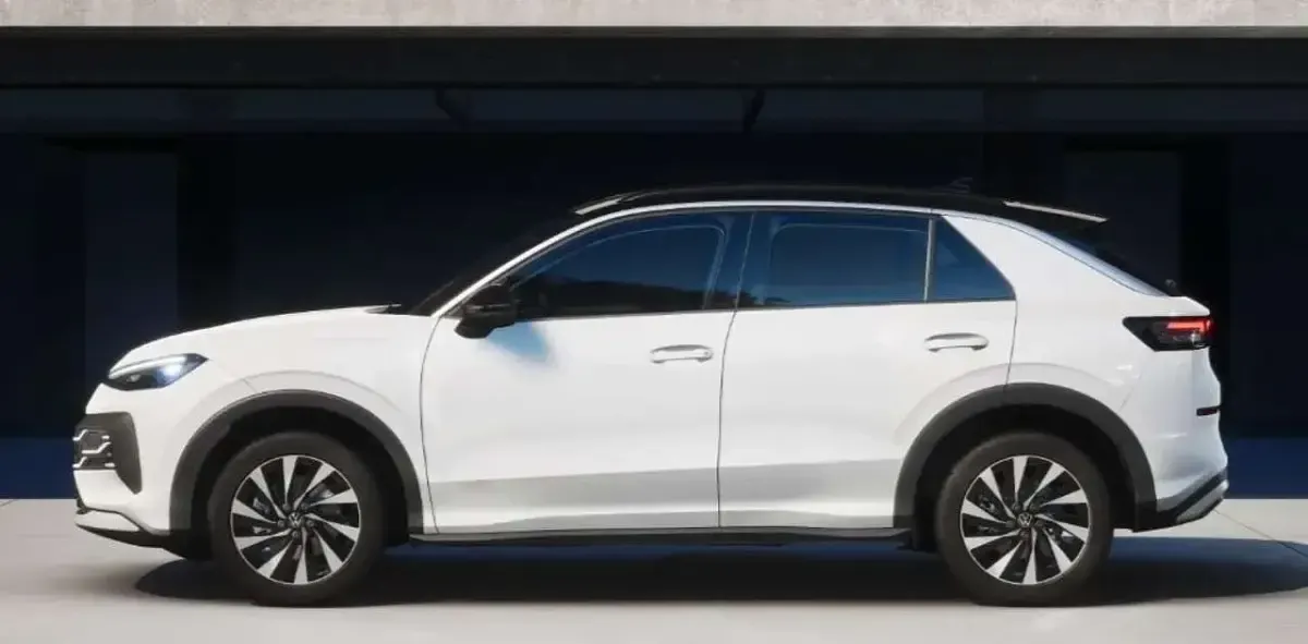 Nuova VW T-Roc Life 150 CV (110 kW) 2026 Nero SUV