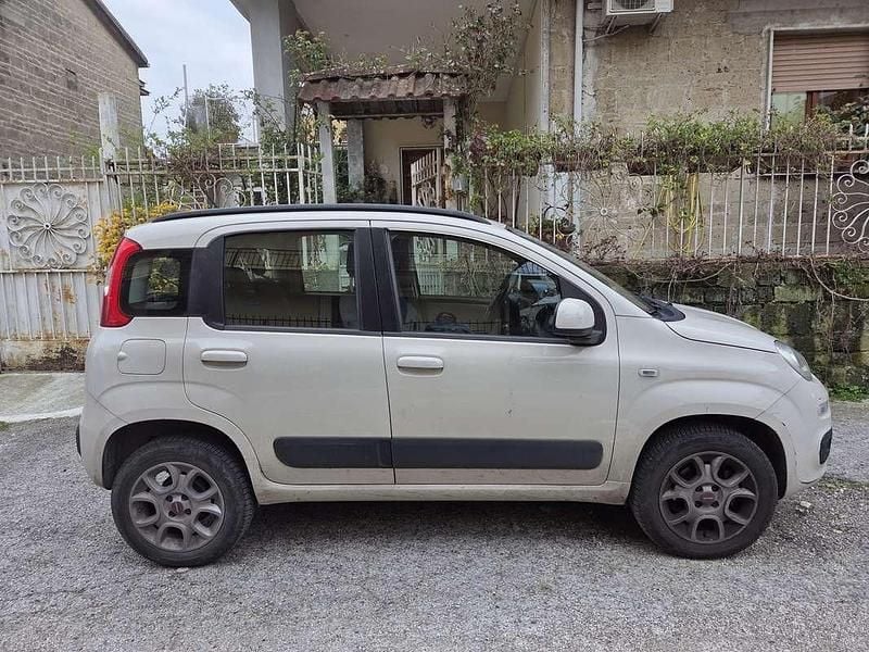 Usata Fiat Panda Easy 86 CV (63 kW) 2015 Utilitaria