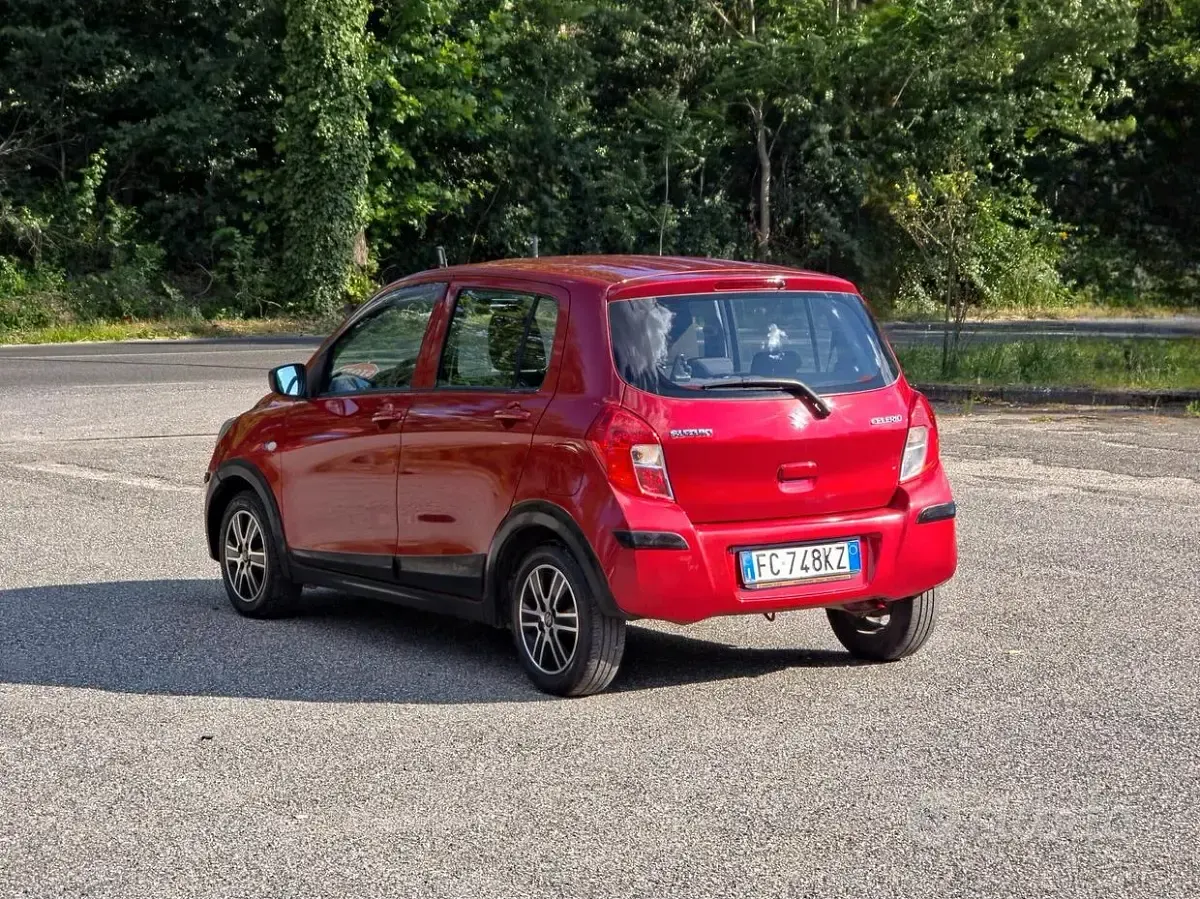 Usata Suzuki Celerio Style 68 CV (50 kW) 2016 Rosso Utilitaria