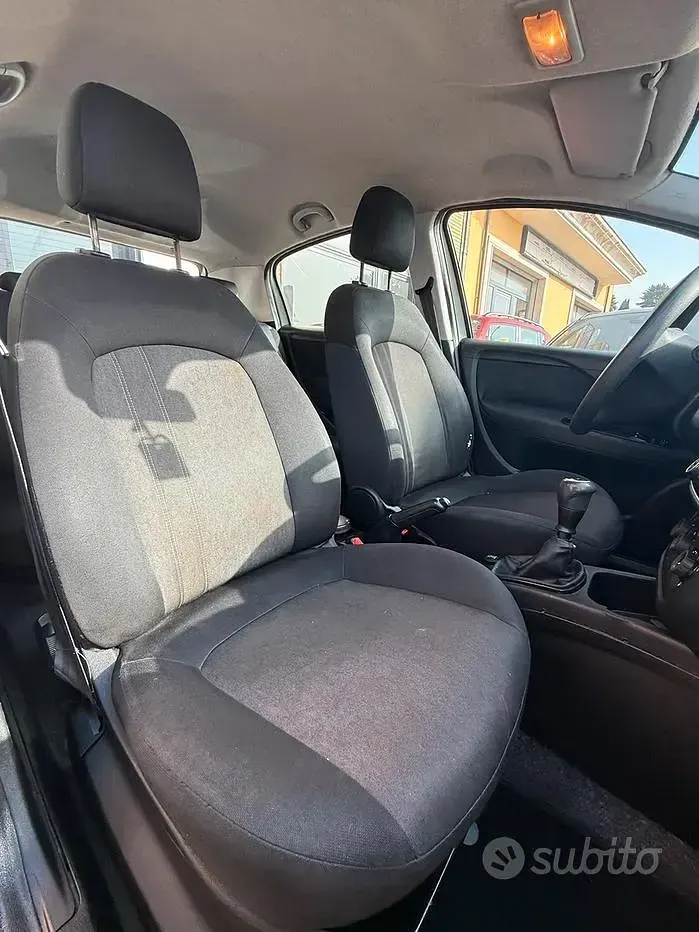 Usata Fiat Grande Punto Street 95 CV (69 kW) 2017 Bianco Utilitaria