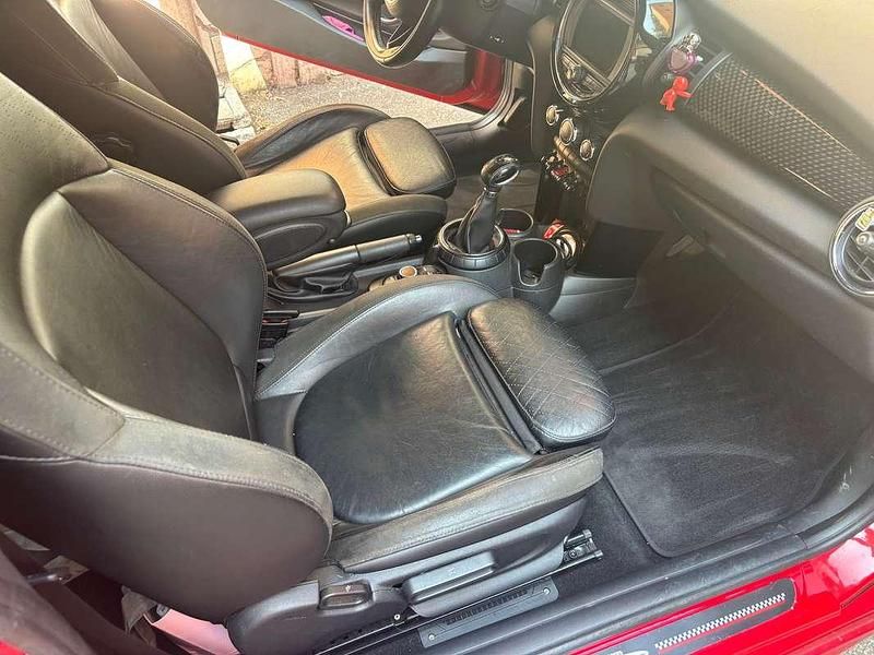 Usata Mini Cooper SD Business 170 CV (125 kW) 2016 Rosso Utilitaria