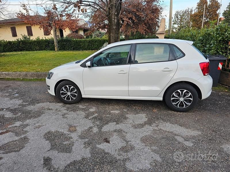Usata VW Polo Trendline 59 CV (43 kW) 2011 Bianco Berlina