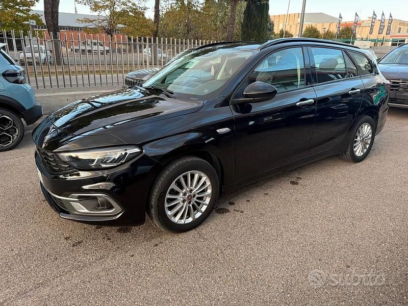 Nero Usata 2021 Fiat Tipo Tre volumi | 13.500 € (Ottimo prezzo) - Immagine 1/4
