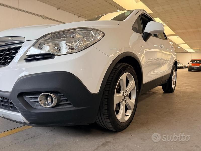 Usata Opel Mokka 140 CV (102 kW) 2014 Bianco SUV