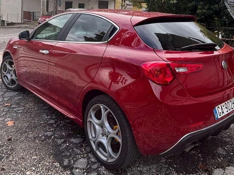 Usata Alfa Romeo Giulietta 120 CV (88 kW) 2020 Rosso Berlina