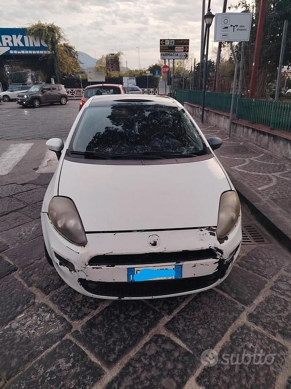 Usata Fiat Punto 2012 Bianco Berlina