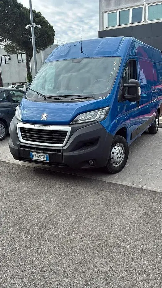 Usata Peugeot Boxer 131 CV (96 kW) 2018 Bluazzurro Furgone