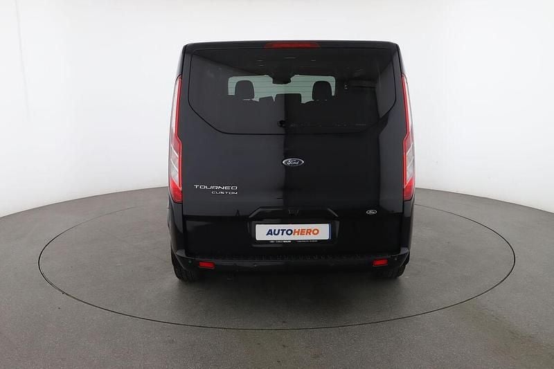 Usata Ford Tourneo Custom Titanium 131 CV (96 kW) 2023 Nero Furgone