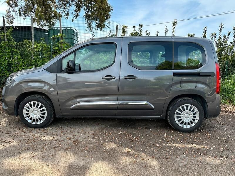 Usata Toyota Proace Verso City 130 CV (95 kW) 2022 Grigio Station wagon