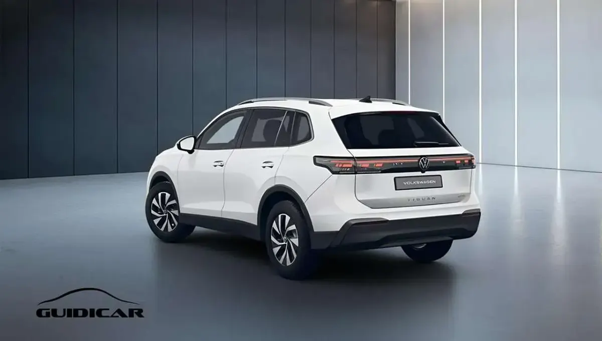 Nuova VW Tiguan Edition 131 CV (96 kW) 2026 Dolomite silver metallizzato SUV