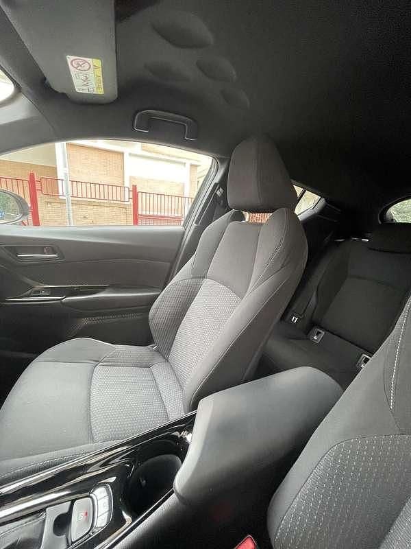 Usata Toyota C-HR Active 98 CV (72 kW) 2018 SUV